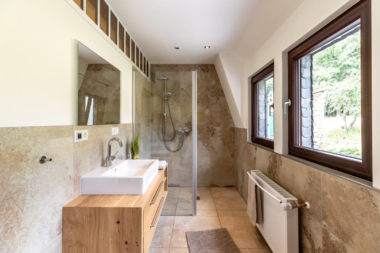 Landhaus Karbach Komplett Oder Einzelne Wohneinheiten Villa Inkl Sauna Bzw Waldhaeuschen Hirten Экстерьер фото